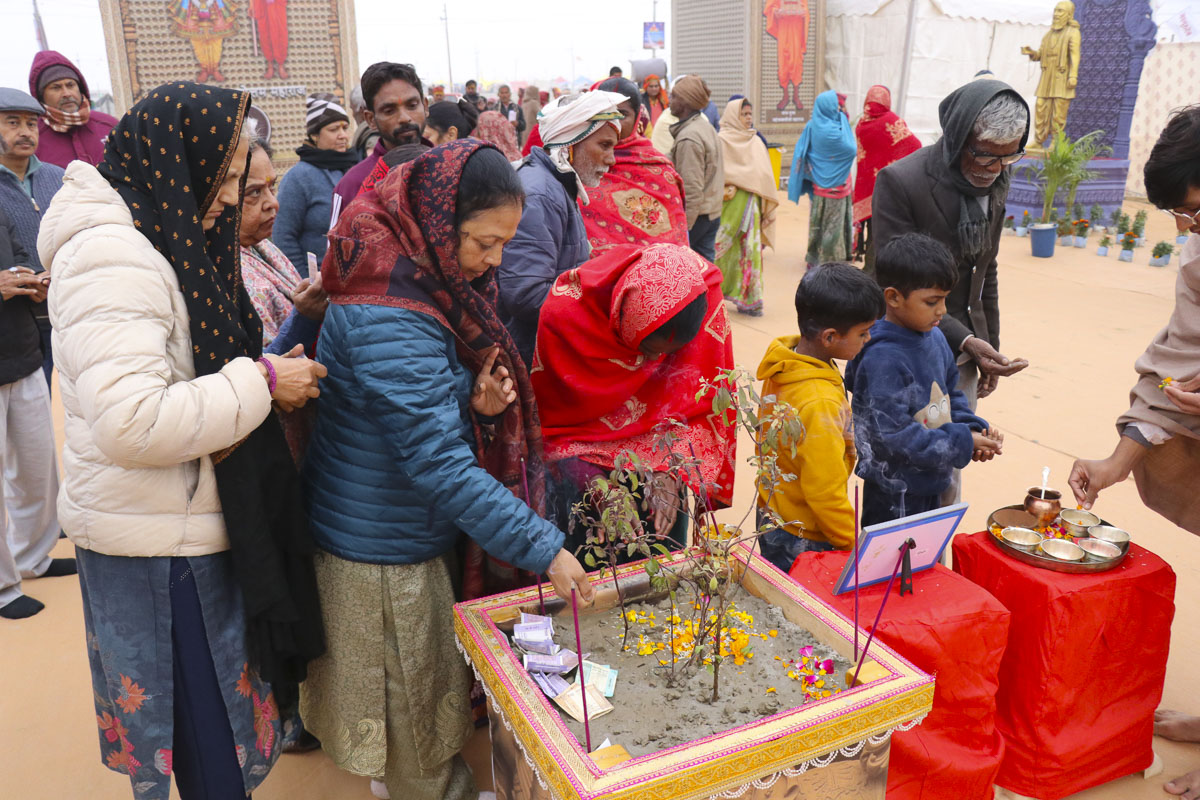 BAPS Shibir and Mahayagna in Mahakumbh, Prayagraj
