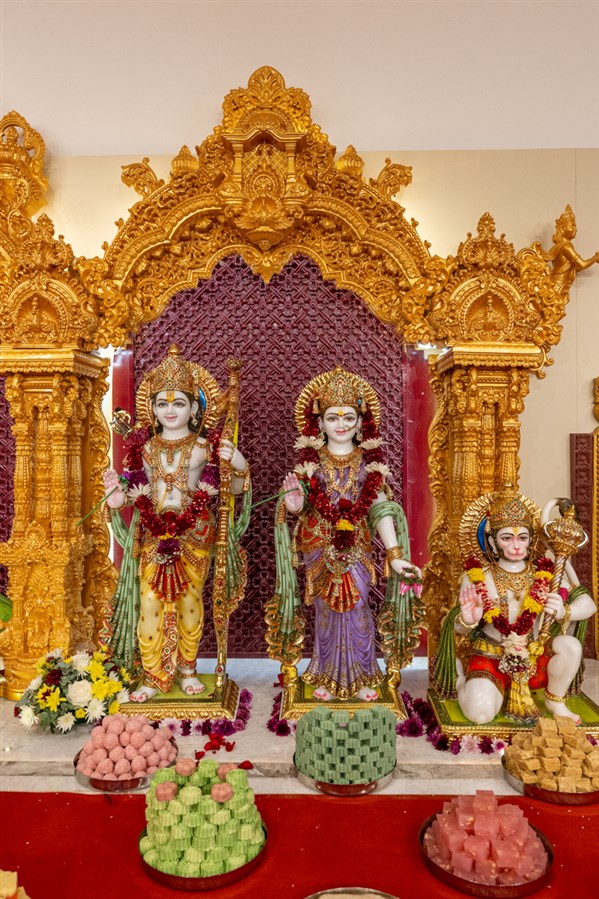 Bhagwan Shri Ram, Shri Sitaji and Shri Hanumanji
