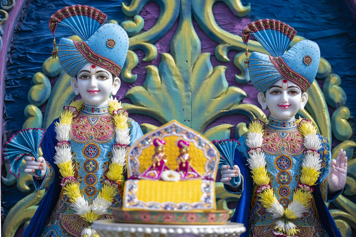 Bhagwan Swaminarayan and Aksharbrahma Gunatitanand Swami