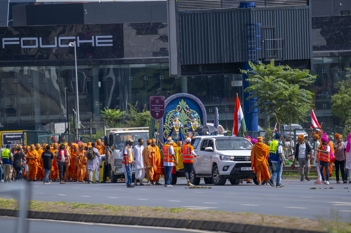 Swamis during the nagar yatra