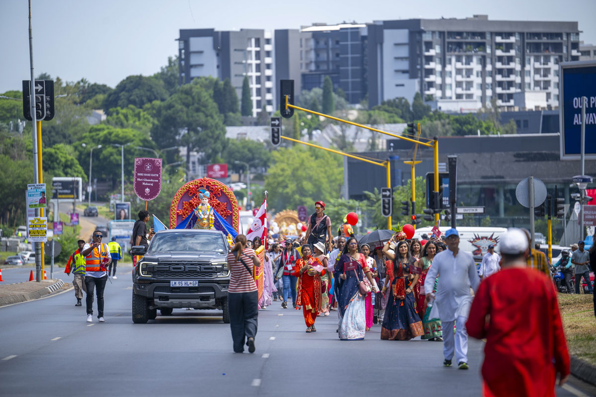 Nagar yatra through the streets of Johannesburg
