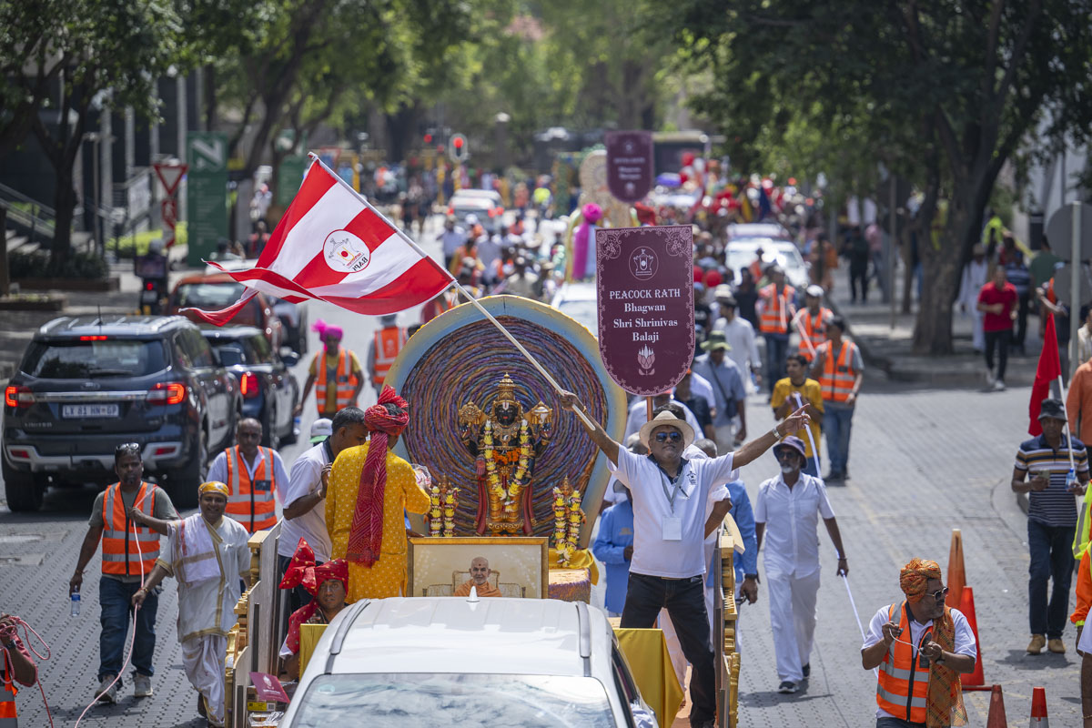 Bhagwan Shri Balaji on a rath