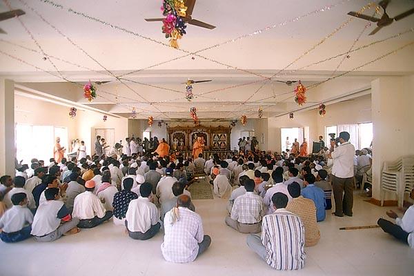  Devotees in the mandir hall during the murti pratishtha ceremony