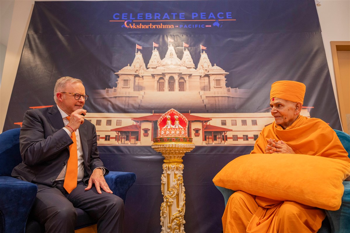 <a href='https://www.baps.org/News/2025/Australian-Prime-Minister-Welcomes-Mahant-Swami-Maharaj-at-BAPS-Hindu-Mandir-and-Cultural-Precinct-28032.aspx' target='new' style='text-decoration:underline; color:blue;' >Australian Prime Minister Welcomes Mahant Swami Maharaj</a>