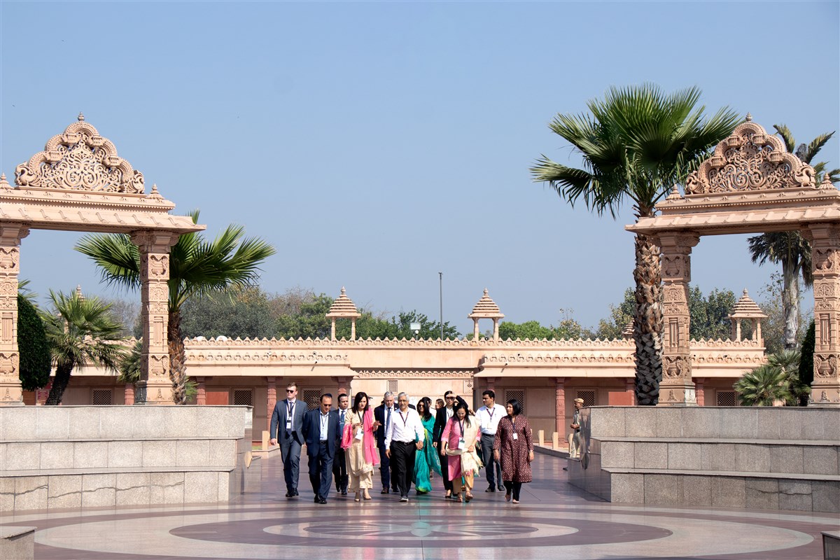 New Zealand delegation visits Swaminarayan Akshardham in New Delhi