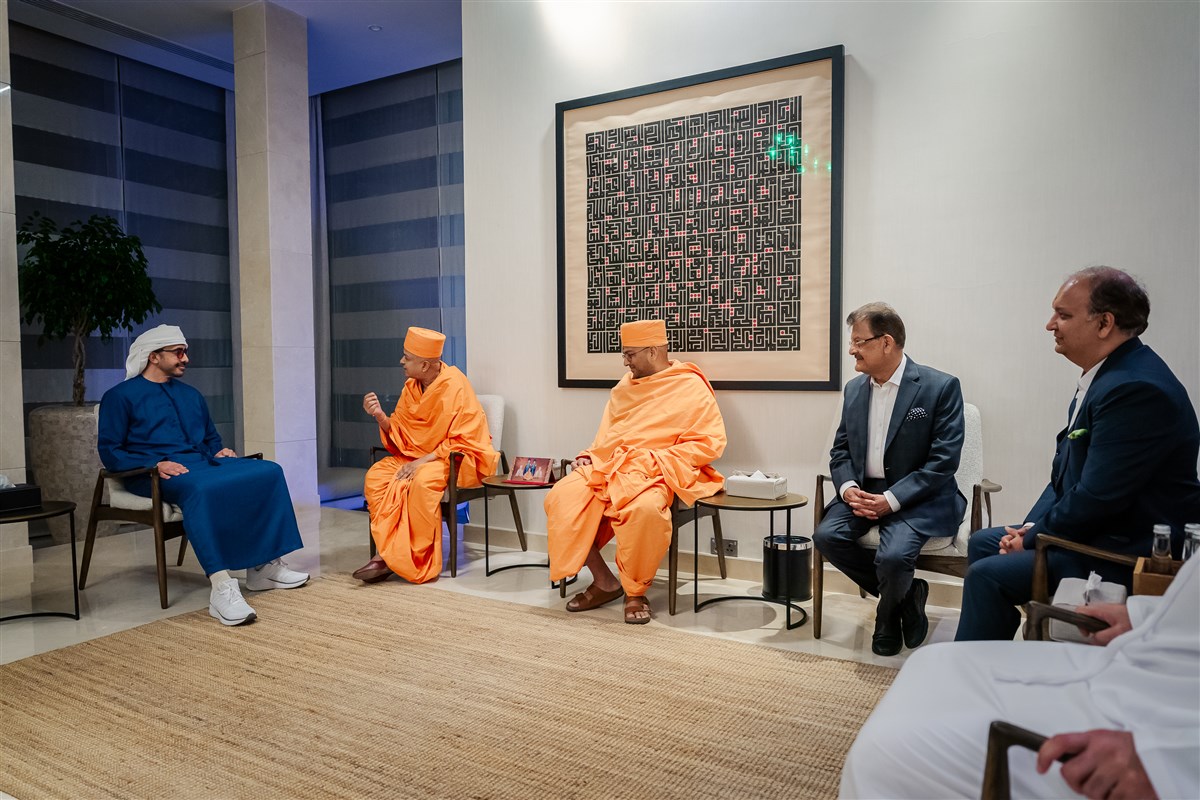 The BAPS delegation also included Swami Aksharatitdas, Shri Ashok Kotecha and Pranav Desai presenting comprehensive plans for the Mandir's development and the upcoming international centers of BAPS in various countries and cities