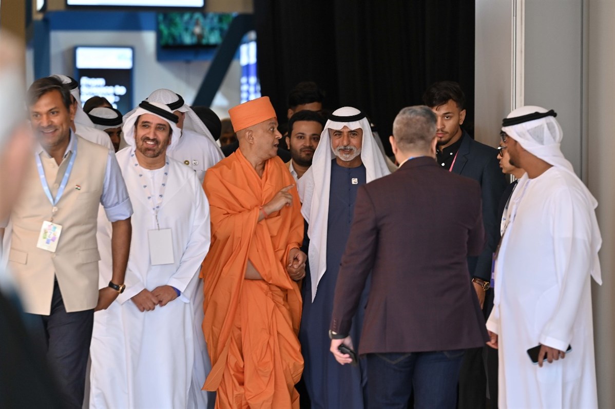 Swami Brahmaviharidas with HE Sheikh Nahayan Mabarak Al Nahyan, Minister of Tolerance and Co-existence at the Global Justice, Love, and Peace Summit in Dubai