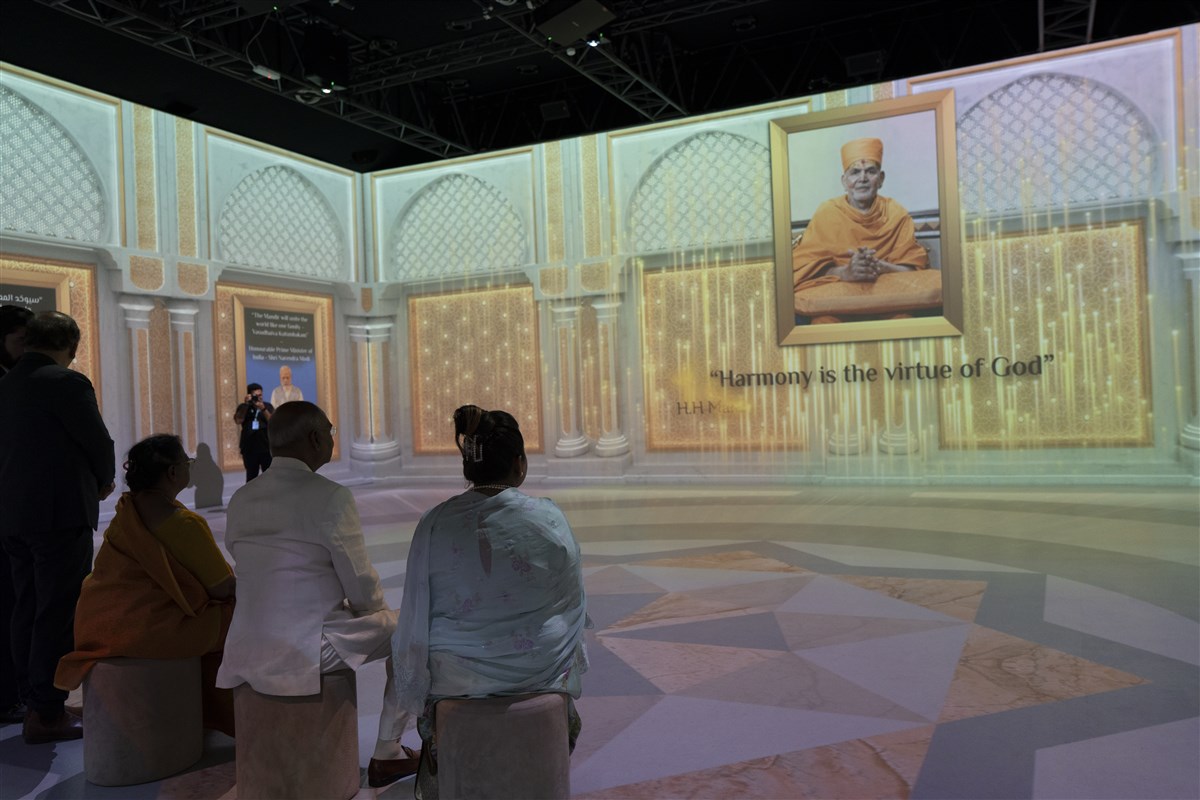 Shri Ram Nath Kovind and his family immerse themselves in The Fairy Tale, an immersive show that promotes global harmony and unity.