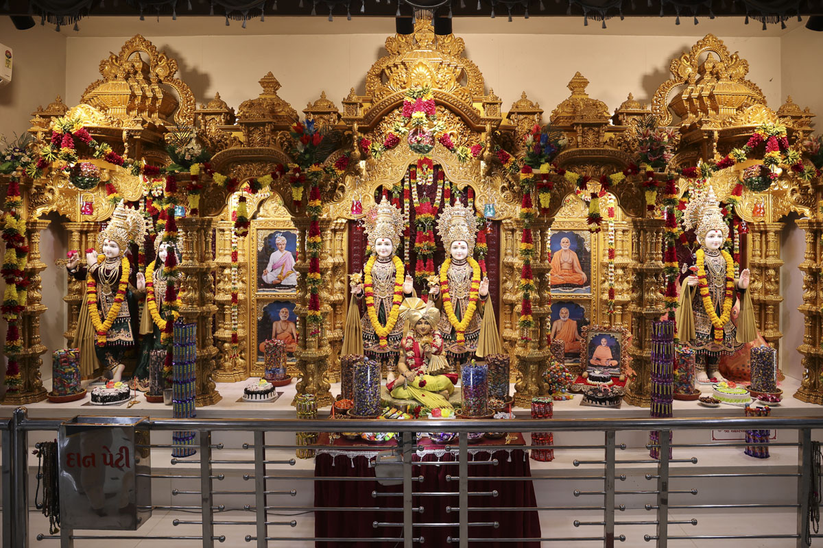 Annakut at Hari Mandir