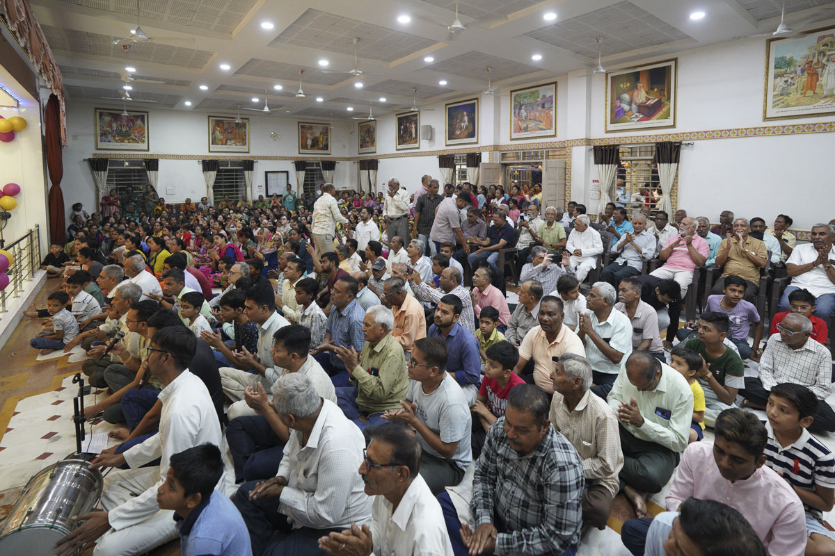 Annakut at Hari Mandir