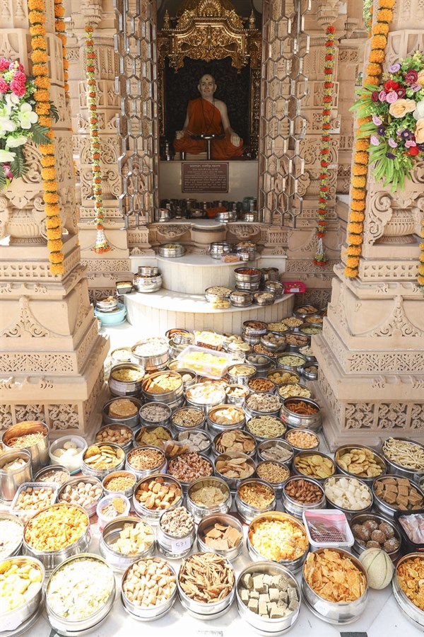 Annakut at Atladara Mandir