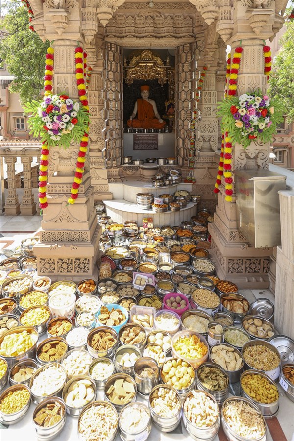 Annakut at Atladara Mandir