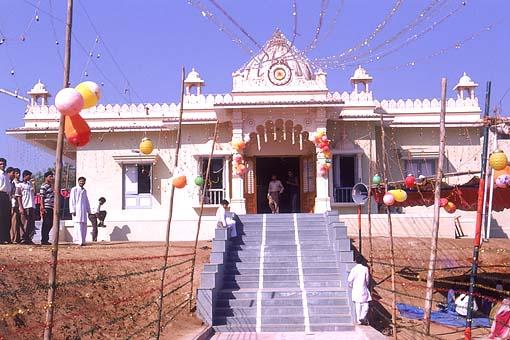The newly consecrated Shree Swaminarayan Mandir 