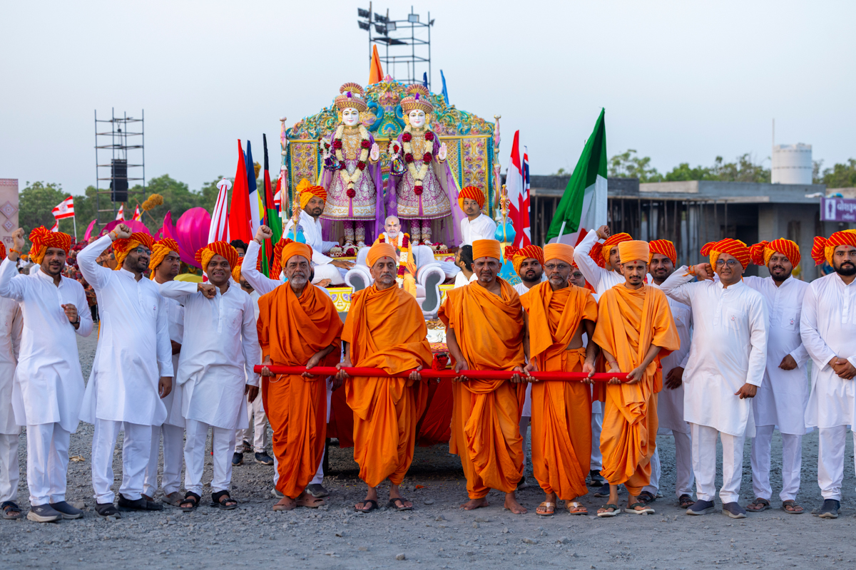 Nagar Yatra in the Akshardham campus
