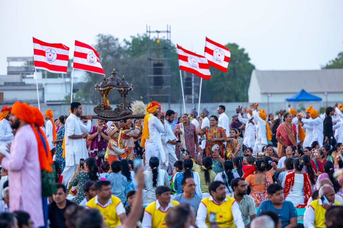 Nagar Yatra in the Akshardham campus