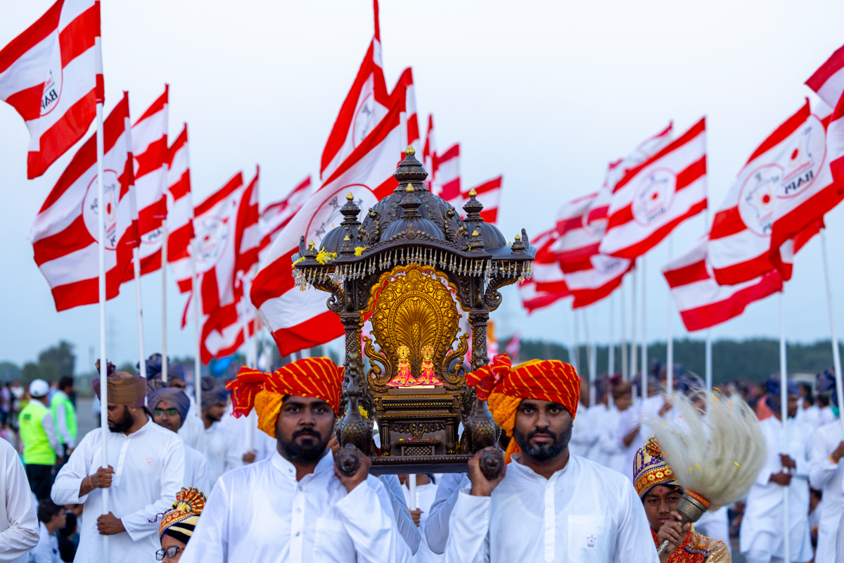 Nagar Yatra in the Akshardham campus