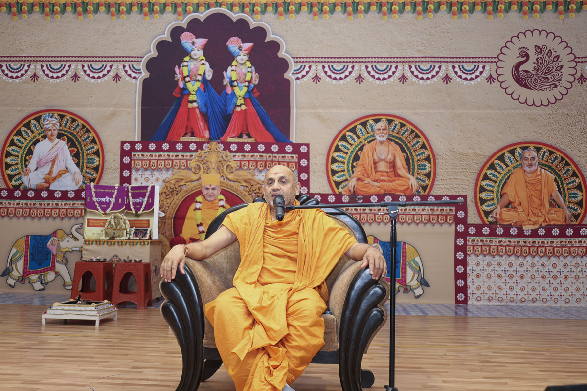 Ghare Ghare Satsang Diksha Homatmak Yagna, Kolkata
