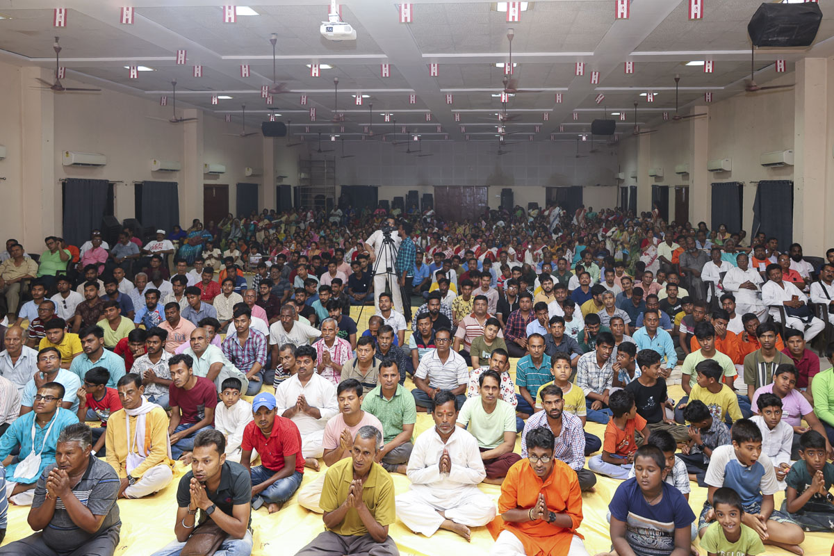 Ghare Ghare Satsang Diksha Homatmak Yagna, Kolkata