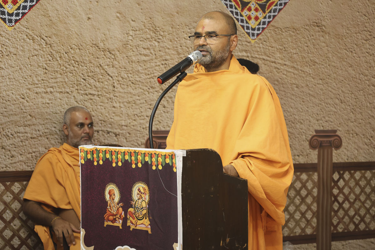Ghare Ghare Satsang Diksha Homatmak Yagna, Kolkata