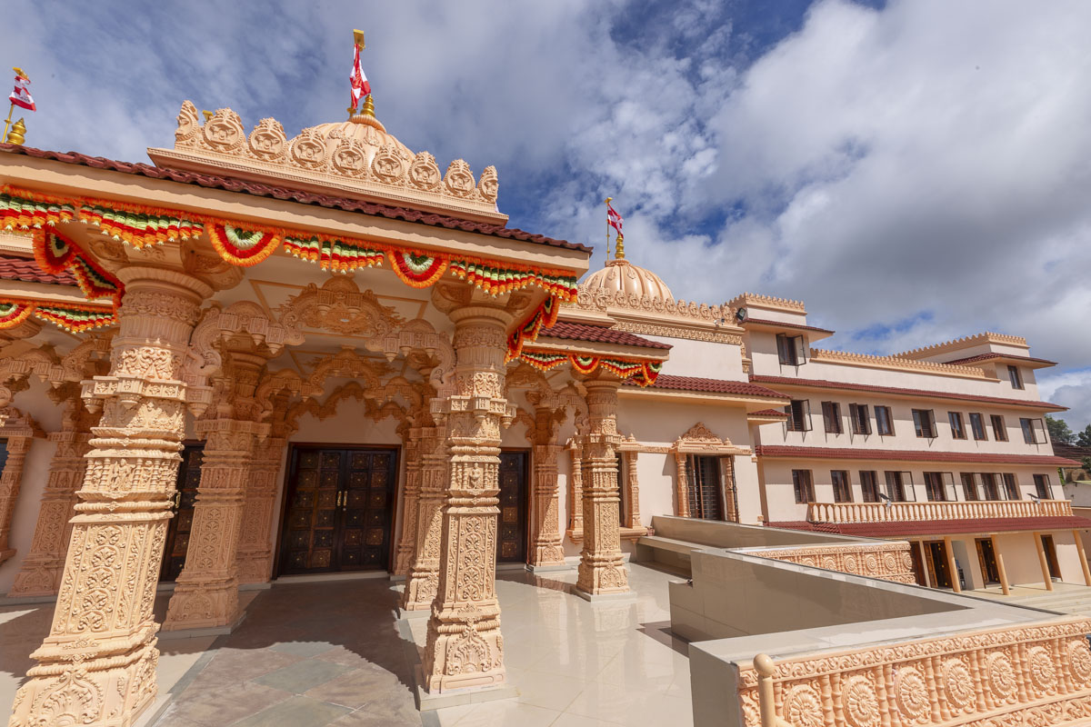 Mandir Moods