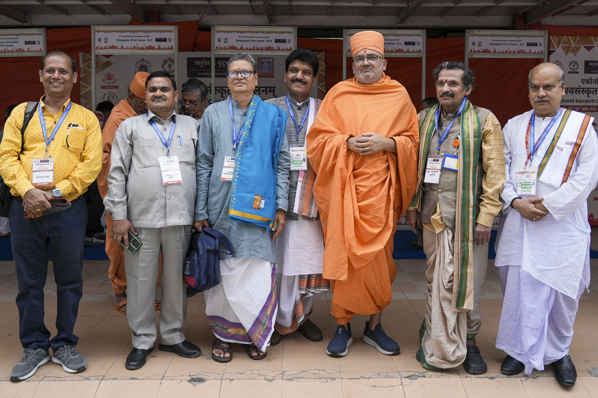 Bhadresh Swami, alongside renowned Sanskrit scholars from across the globe