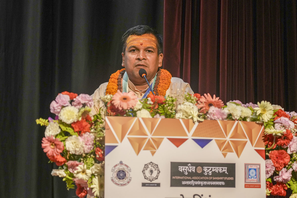 Prof. Ramnarayan Dwiwedi, Secretary of Kashi Vidvat Parishad, addressed during the special panel on Akshar Purushottam Darshan