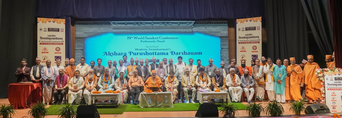 Bhadresh Swami, along with renowned Sanskrit scholars from across the globe, during the Special panel on Akshar Purushottam Darshan