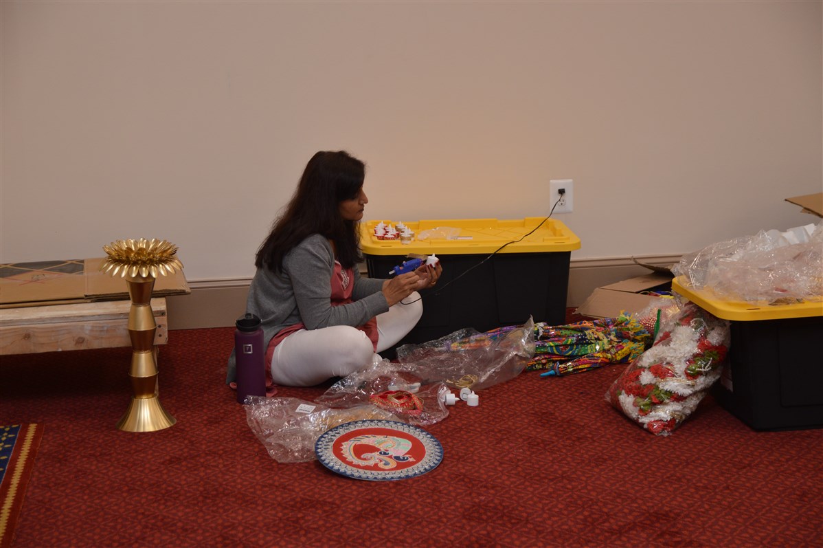 Selfless Service: The Foundation of the Mandir