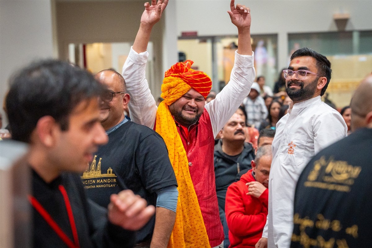 Kirtan Aradhana