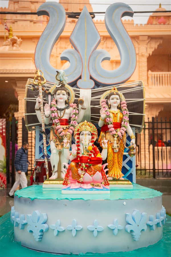 Nagar Yatra