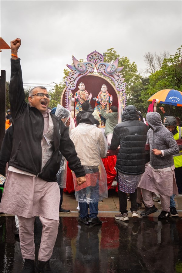 Nagar Yatra