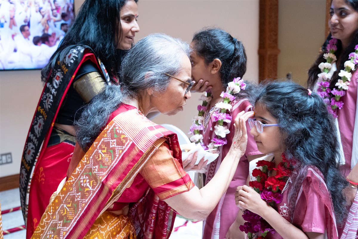 Honoring Young Scholars of Satsang Diksha