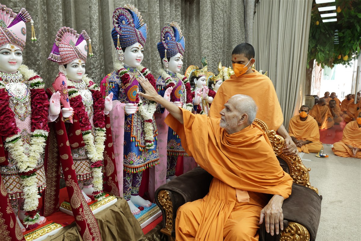 Murti Pratishtha in Kanad