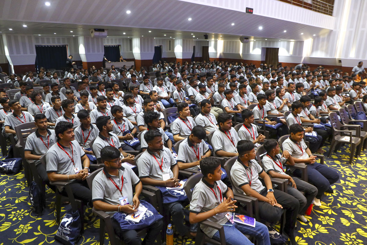 Yuva Shibir 2025: 'My Guru, My Life', Navsari