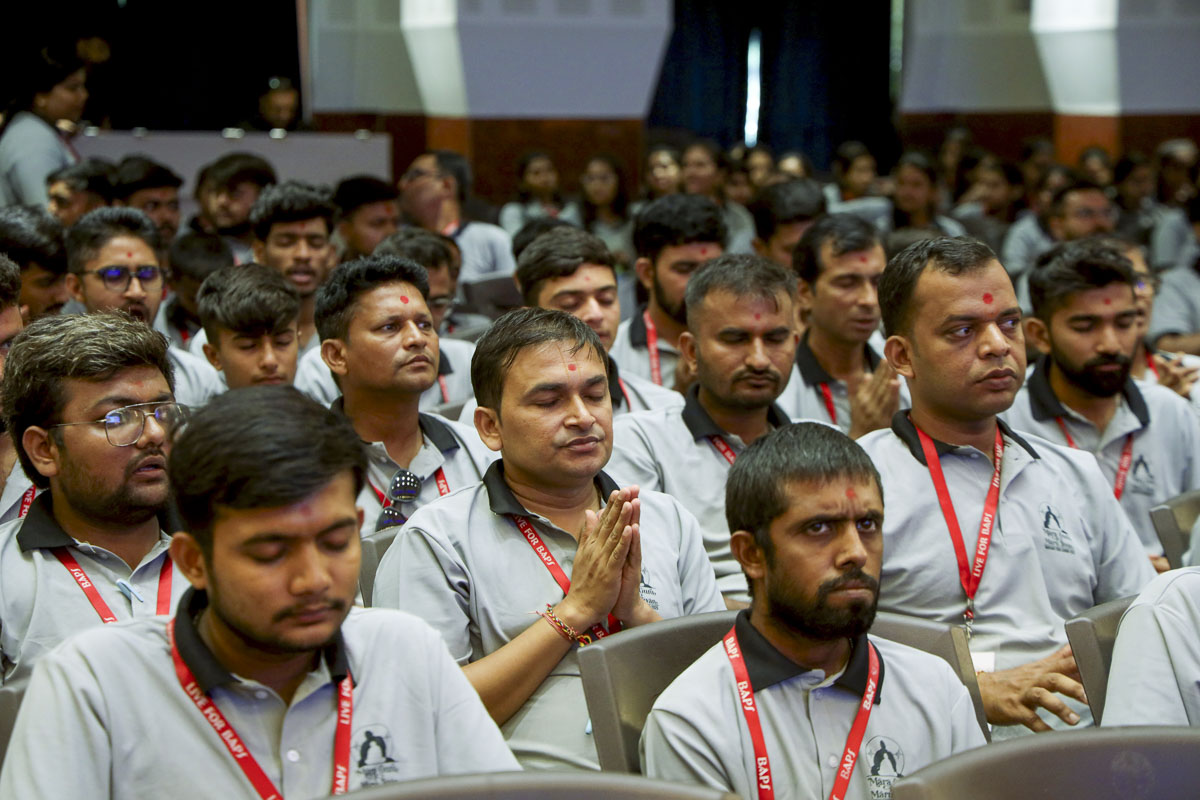 Yuva Shibir 2025: 'My Guru, My Life', Navsari