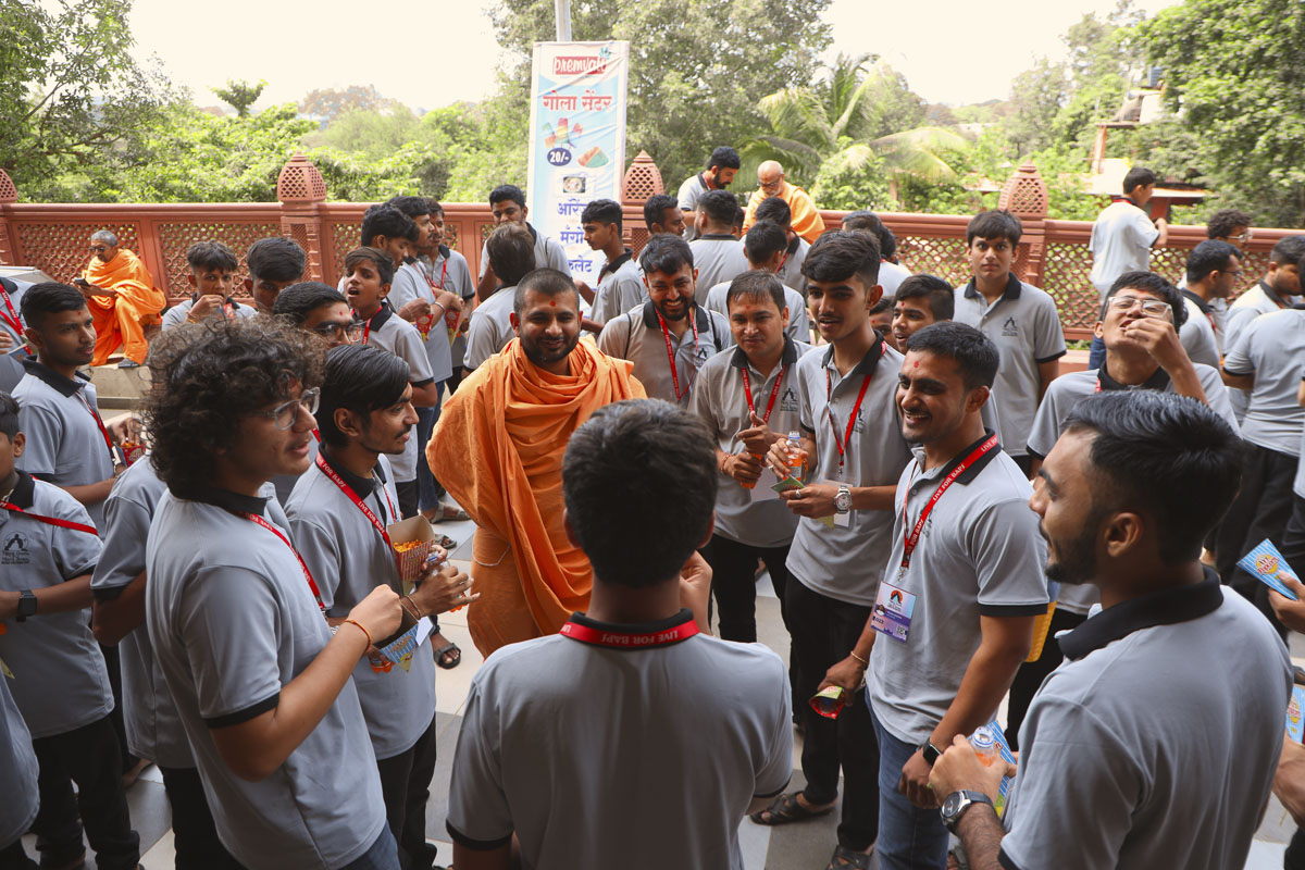 Yuva Shibir 2025: 'My Guru, My Life', Navsari