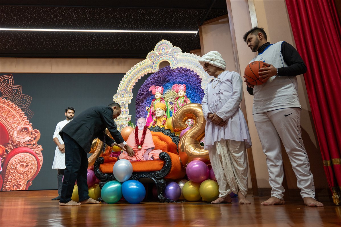 HH Mahant Swami Maharaj’s 92nd Birthday Assembly, Nairobi