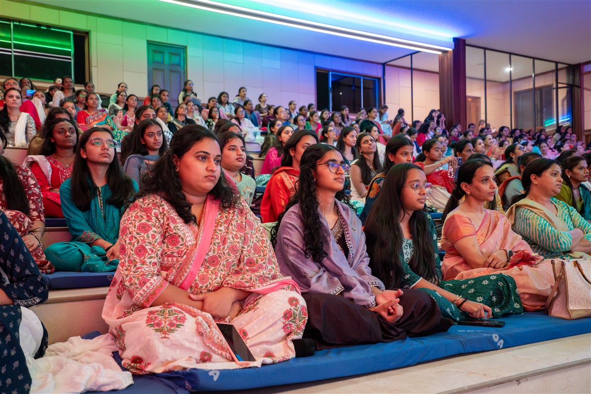 HH Mahant Swami Maharaj’s 92nd Birthday Assembly, Nairobi