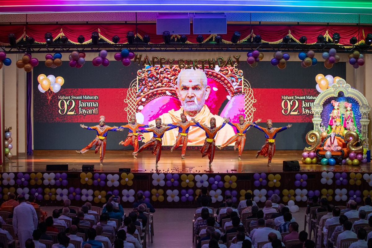 HH Mahant Swami Maharaj’s 92nd Birthday Assembly, Nairobi