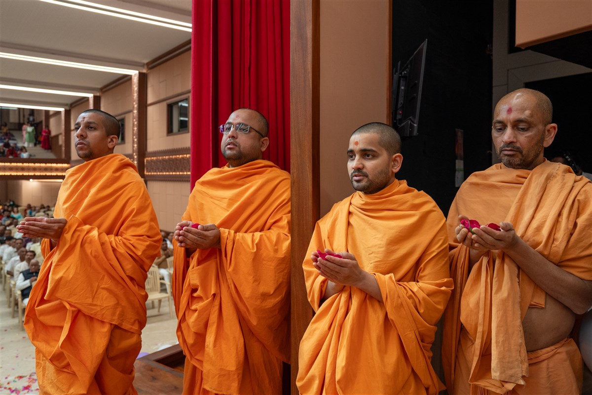 HH Mahant Swami Maharaj’s 92nd Birthday Assembly, Nairobi