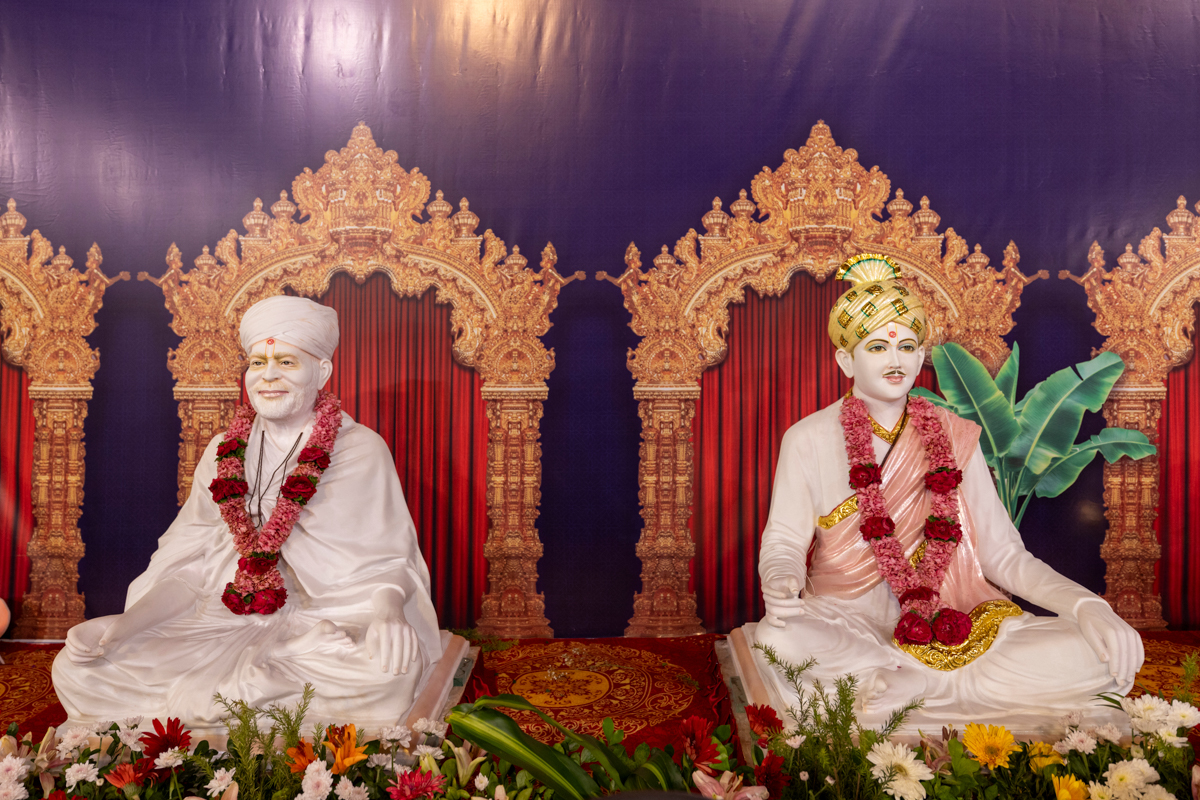 Brahmaswarup Bhagatji Maharaj and Brahmaswarup Yogiji Maharaj
