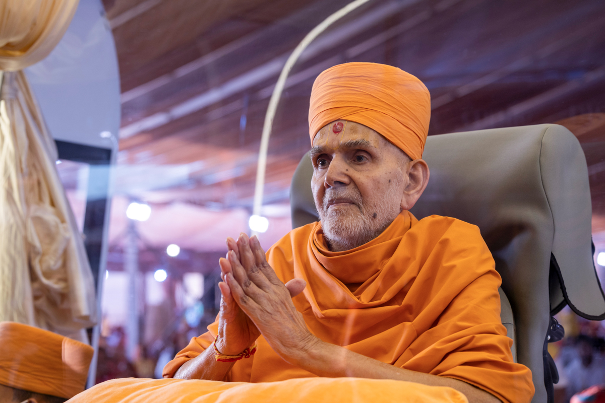 Swamishri during the yagna rituals