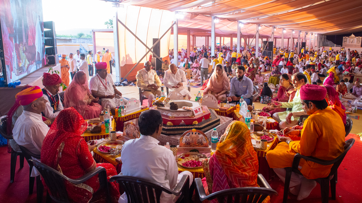 Devotees and well-wishers participate in the yagna rituals