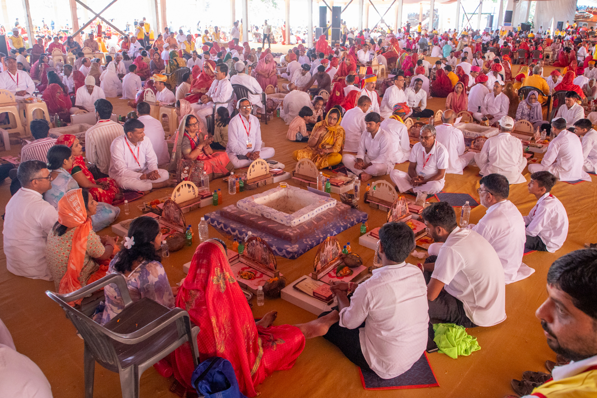 Devotees and well-wishers participate in the yagna rituals