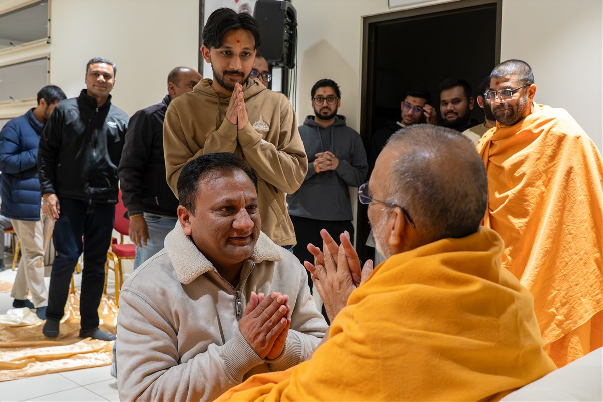 Satsang Vicharan by BAPS Swamis, Adelaide