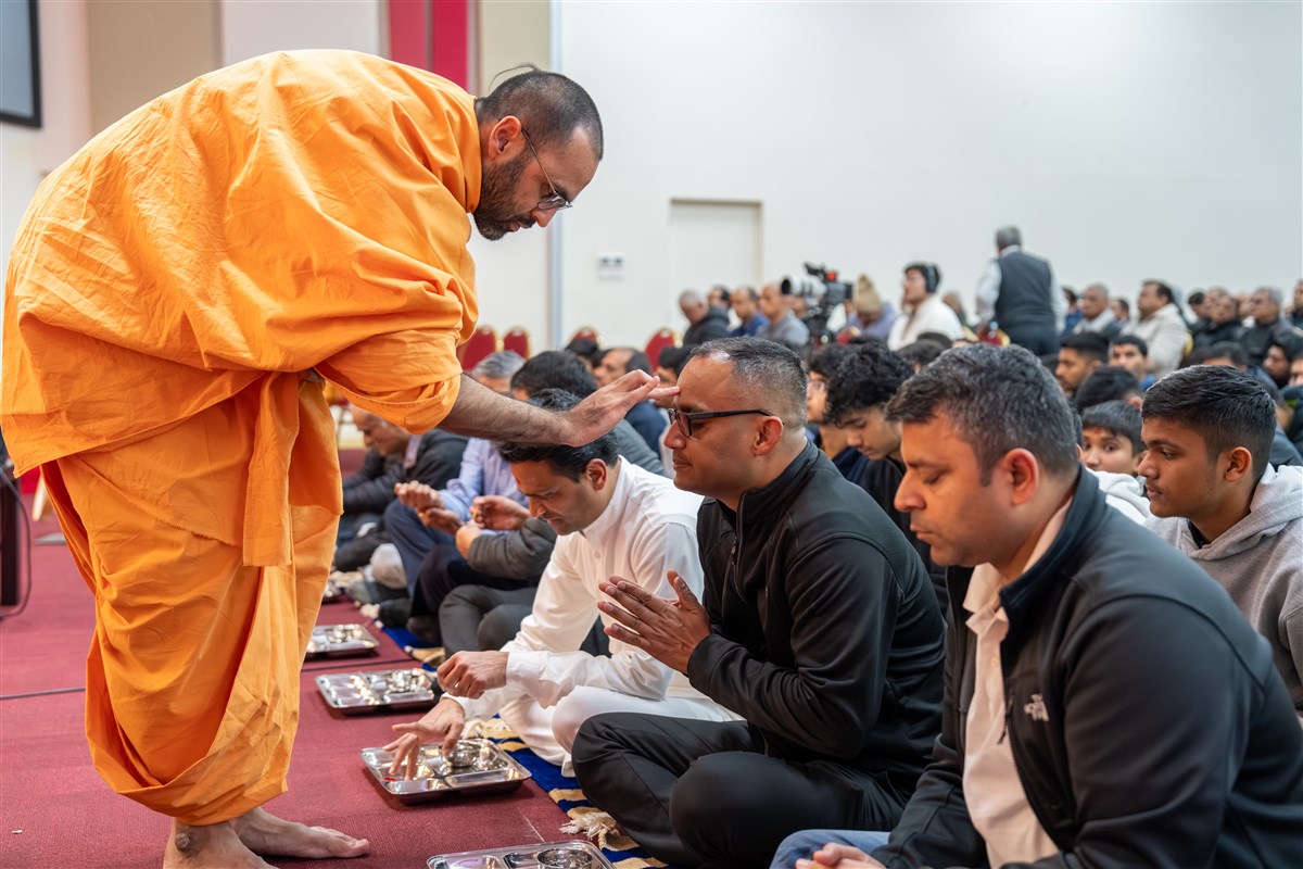 Satsang Vicharan by BAPS Swamis, Adelaide