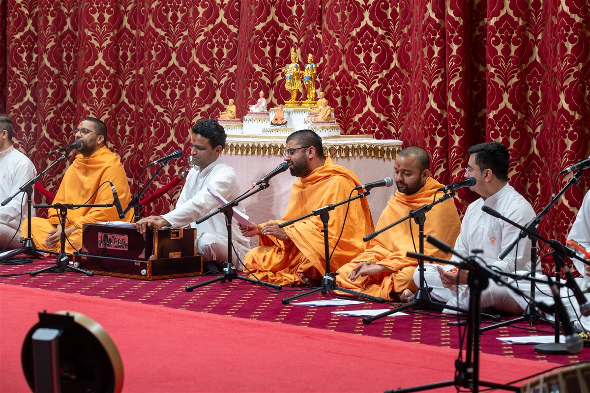 Satsang Vicharan by BAPS Swamis, Adelaide