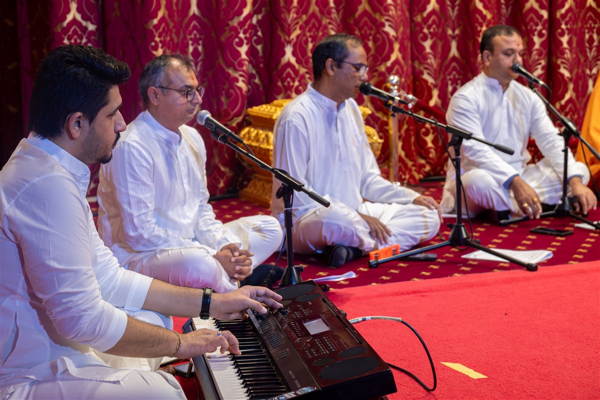 Satsang Vicharan by BAPS Swamis, Adelaide
