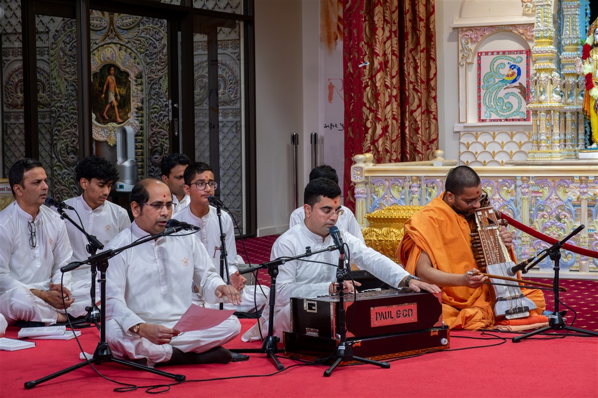 Satsang Vicharan by BAPS Swamis, Adelaide