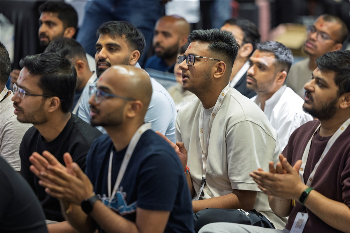 Yuvaks bonded over fun ice-breakers and the games night